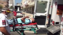 Antalya'da motosiklet, otomobille çarpıştı: 1 yaralı...O anlar kamerada