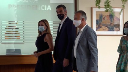 Sanchez se reúne con el presidente de Canarias en Lanzarote