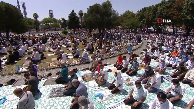 Cumhurbaşkanı Recep Tayyip Erdoğan, cuma namazını Ayasofya-i Kebir Cami-i Şerifi'nde kıldı