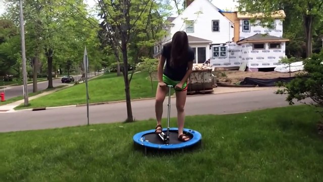 Si te ries pierdes 99999999% imposible