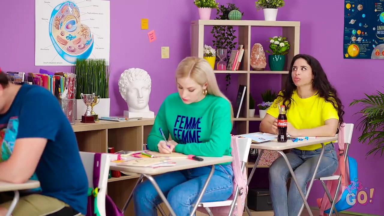 COOL TRICKS AND HACKS YOU NEED TO TRY || Hacks For Smart Girls by 123 GO!