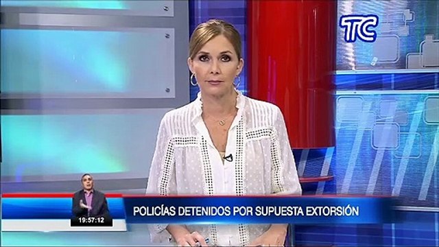 Policías detenidos por supuesta extorsión