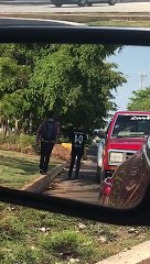 Mujeres pedigüeñas exponen a sus bebés a intensas temperaturas