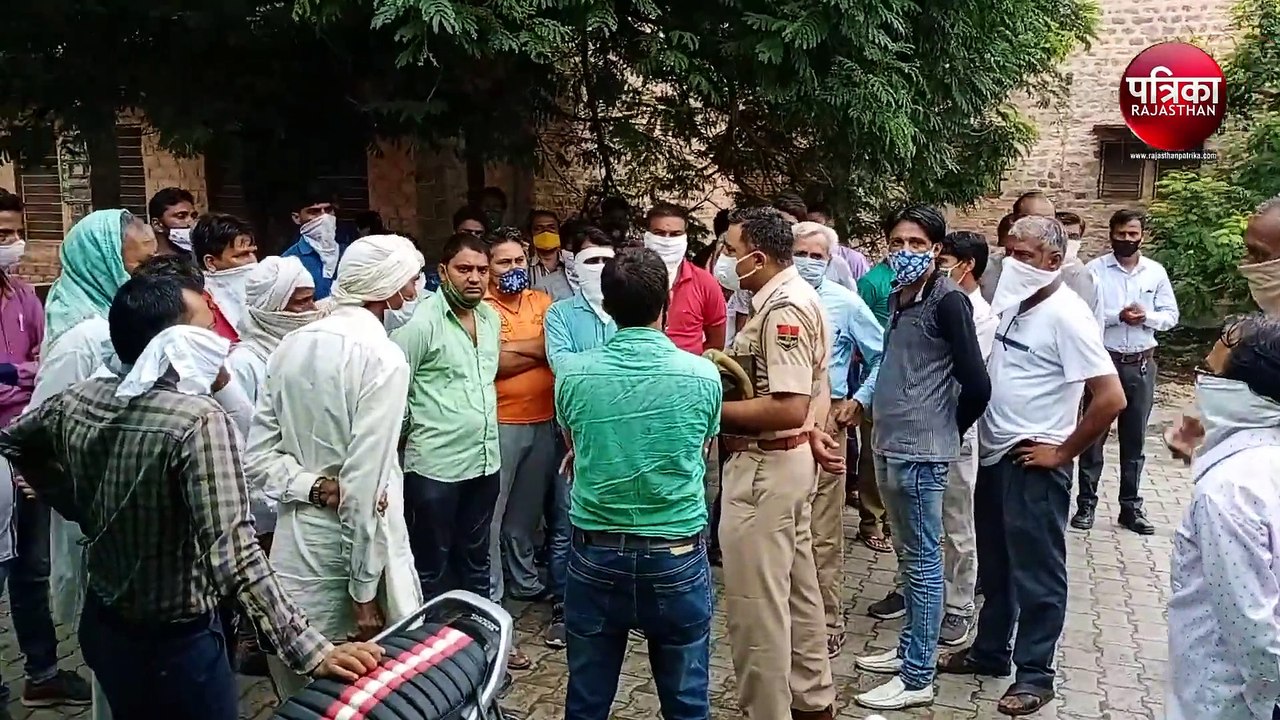 VIDEO : फंदा लगाकर डिस्कॉम के लाइनमैन ने की आत्महत्या