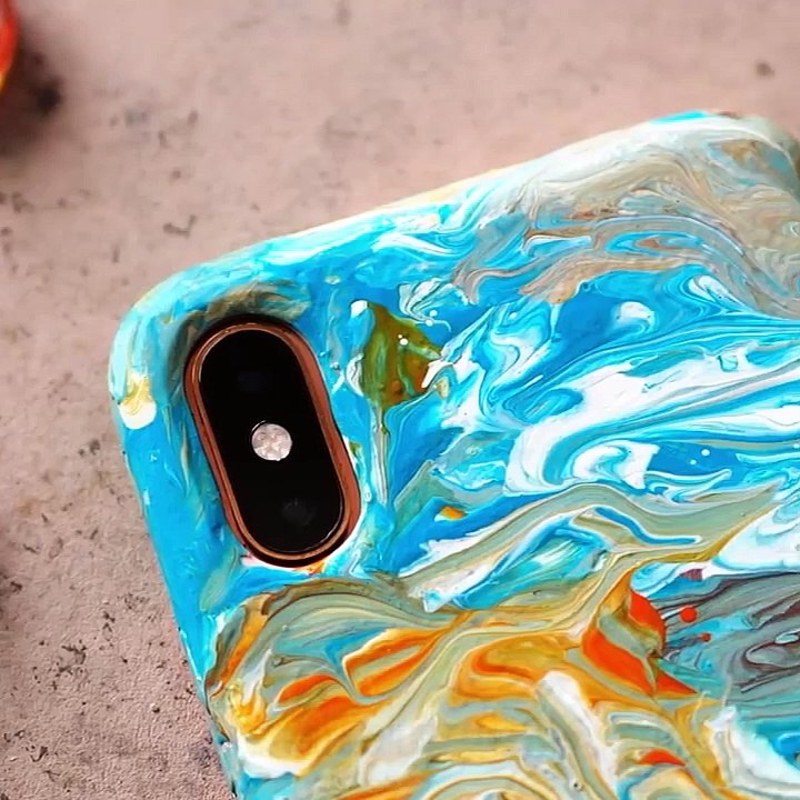 27 Super Cheap Phone Cases You Can Make In 5 Minutes