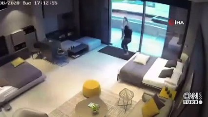 Patlama kadını metrelerce uzağa fırlattı | Video