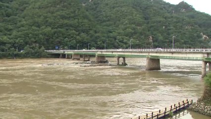 일주일 폭우로 사망 28명·실종 11명...부상 8명 / YTN