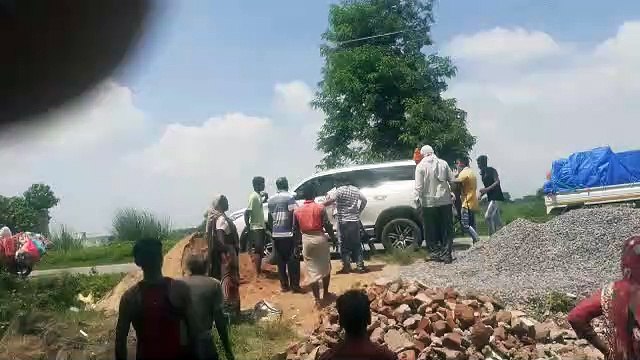 भाजपा ब्लॉक प्रमुख व उनके साथियों पर मारपीट, बलवा करने का मुकदमा दर्ज