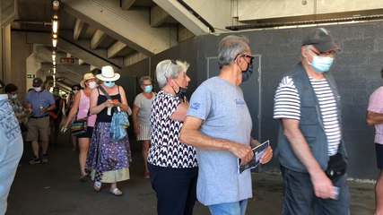 Le public prend place dans le stade du Moustoir