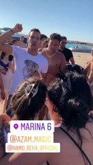 الساحر عزام فى الساحل الشمالى وصدمه حمو بيكا