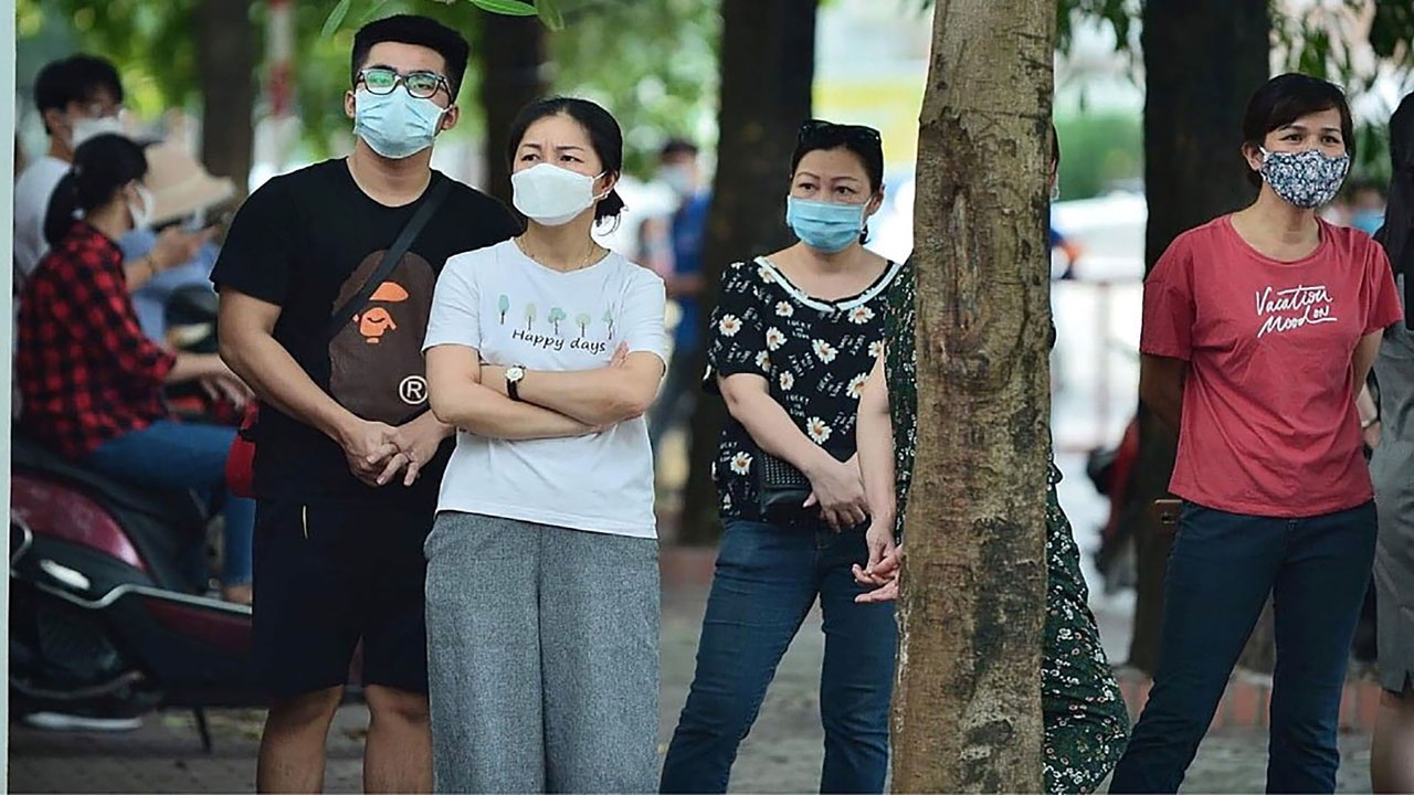 Thi tốt nghiệp THPT 2020: Phụ huynh thấp thỏm lo lắng