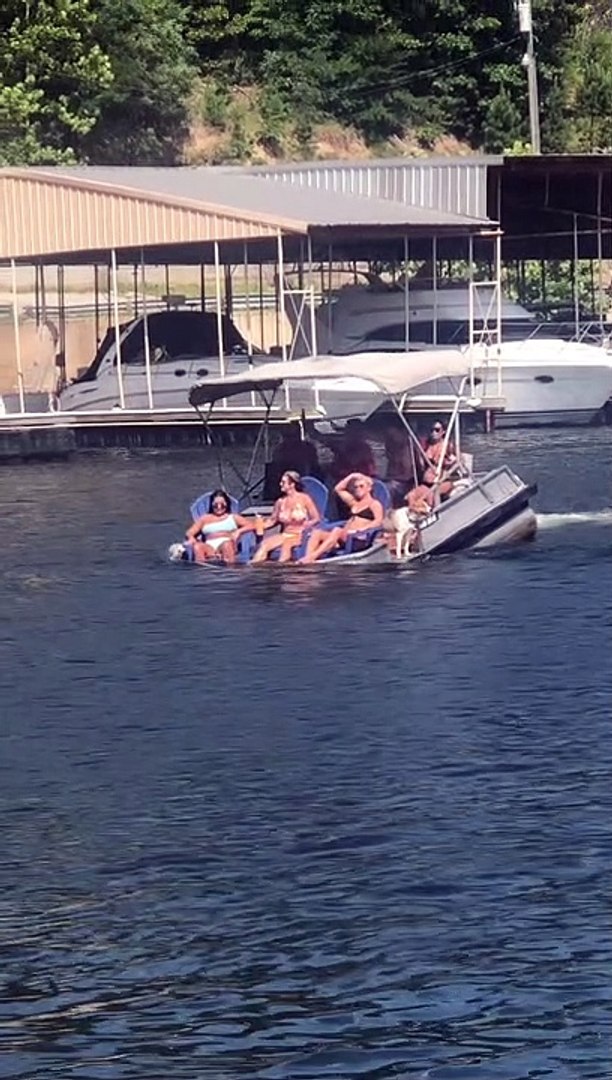 Pontoon Submarine Cruises By Video Dailymotion