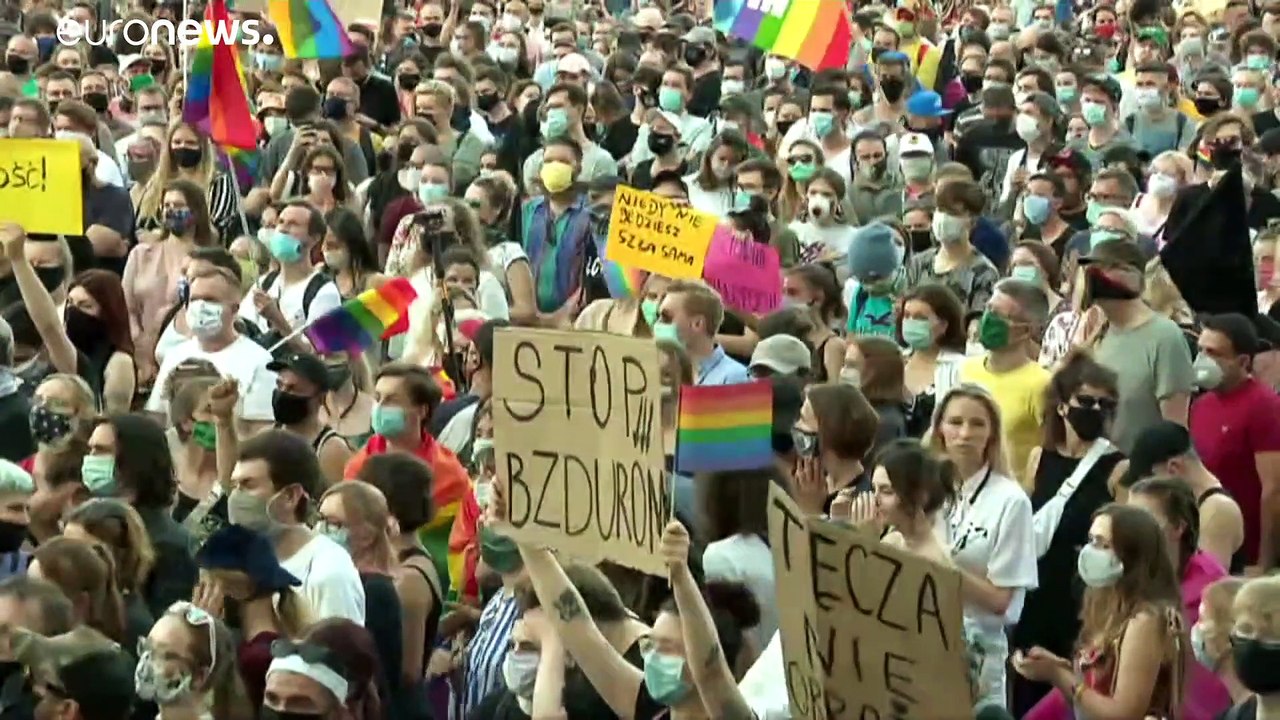 LGBTQ in Polen: Tausende demonstrieren gegen Verhaftung