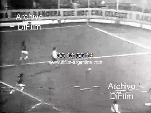 San Lorenzo vs River Plate - Campeonato Metropolitano 1975