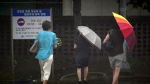 [날씨] 태풍 '장미' 현재 제주도 근접...강한 비바람 유의 / YTN