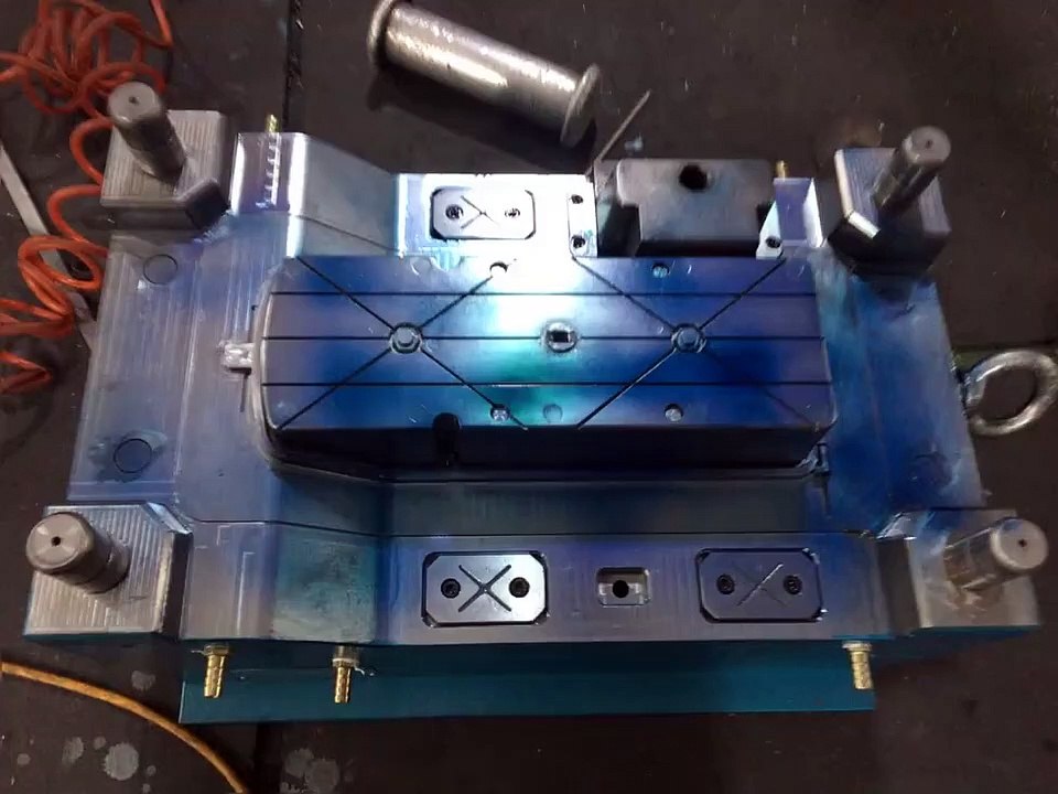 plastic battery case injection mold custom injection mould made in China sales@responmoulding.com