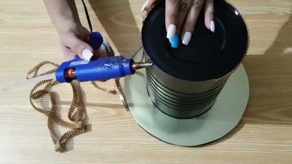 Best out of waste craft | Home Decor | Make it yourself | Tin Art Ideas