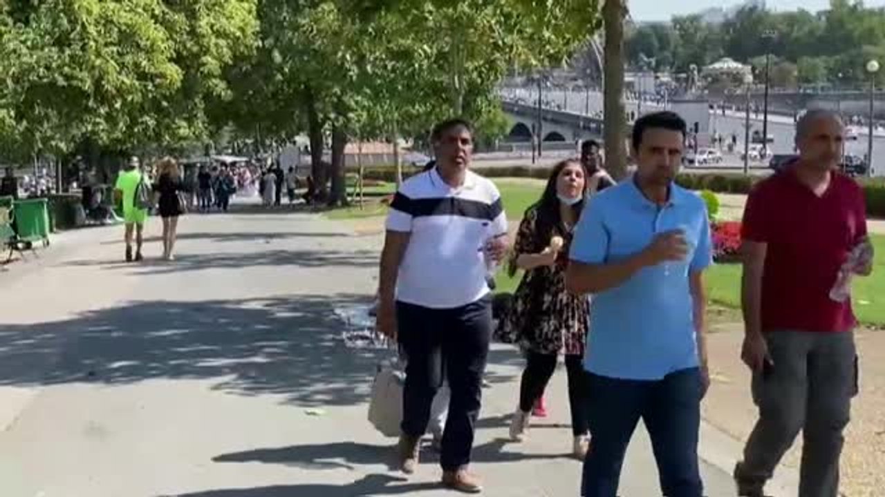 París impone la mascarilla en determinadas zonas al aire libre