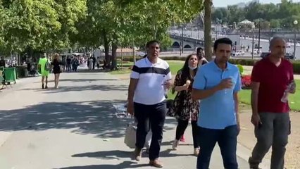 París impone la mascarilla en determinadas zonas al aire libre