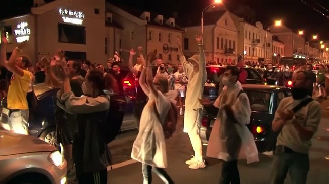 Police in Belarus attempt to crack down on post-election protests against Alexander Lukashenko