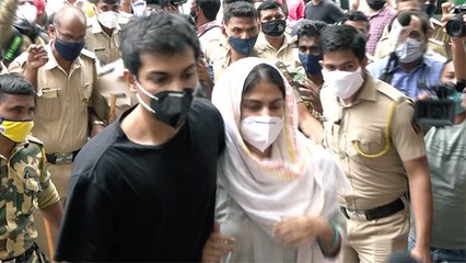 Rhea Chakraborty Reaches ED Office For 2nd Round Of Interrogation