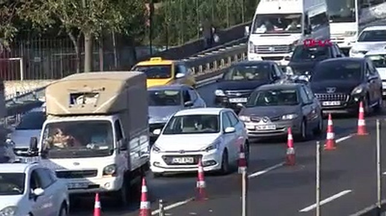 Haliç Köprüsü'ndeki 2'inci etap çalışmaları trafiği kilitledi