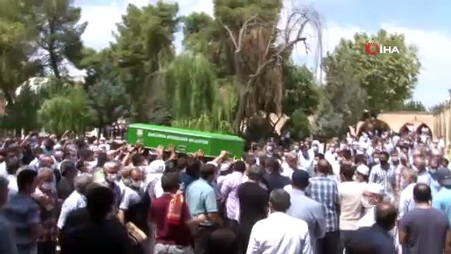 - Şanlıurfa’nın sevilen alimi son yolculuğuna uğurlandı