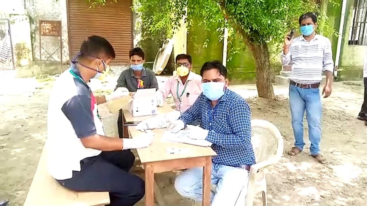 बाराबंकी: ब्लाक अधिकारी कोरोना पॉजिटिव मिलने से विकास कार्य हुआ ठप