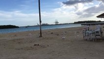 Playa de Boca Chica durante toque de queda