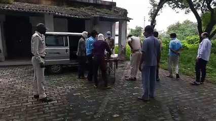 चाट समोसे के पैसे न देने के विवाद को लेकर लाठी डंडों से पीटकर दुकानदार की हत्या