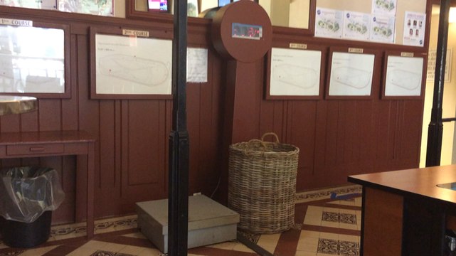 Visite guidée à l’hippodrome Clairefontaine de Deauville