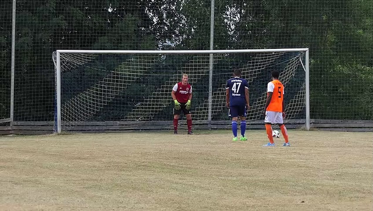 Verschossener Elfmeter SVGE beim FC Gleichen