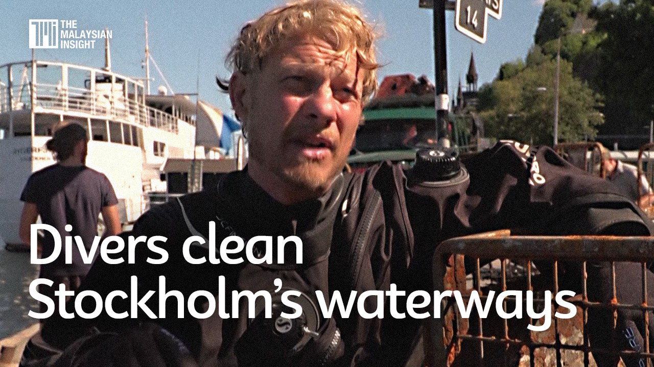 Divers clean Stockholm’s waterways