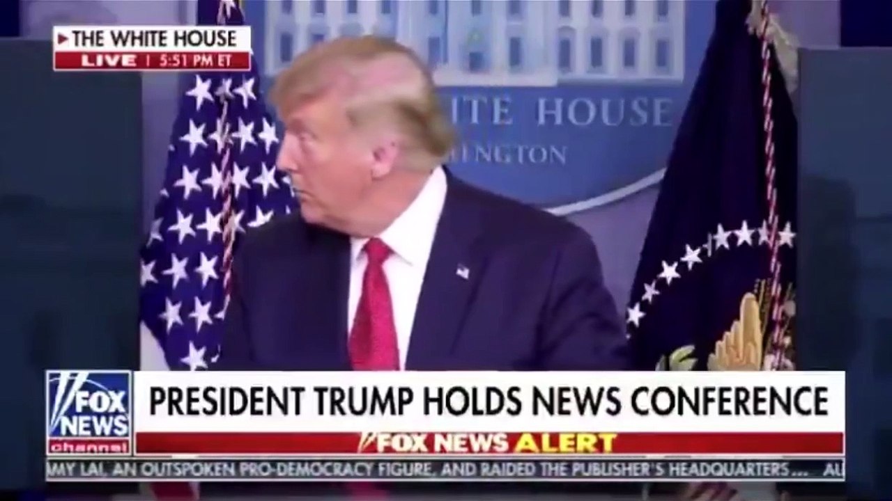 Trump kameralar önündeyken, Beyaz Saray'da saldırı alarmı!