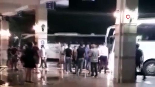 Asker uğurlamasında sosyal mesafe hiçe sayıldı