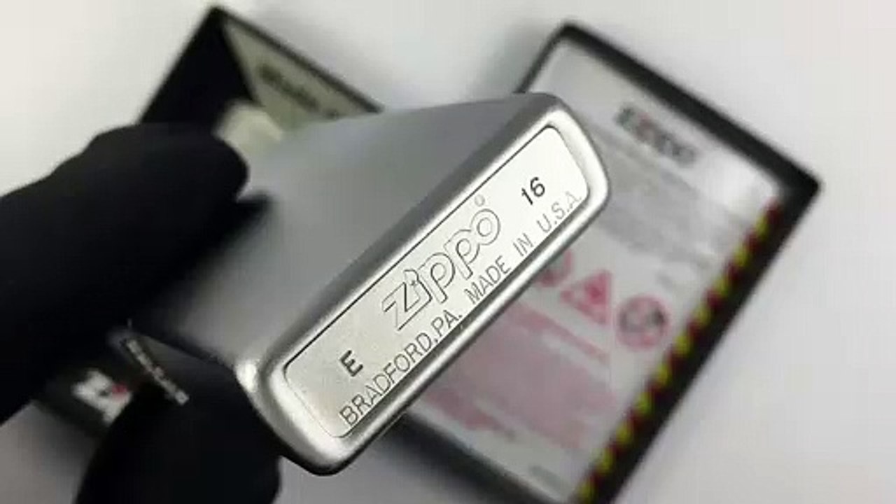 Зажигалка Zippo (Зиппо) CLASSIC Satin Chrome 205