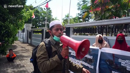 Rohingya refugees stranded in Indonesia demand justice