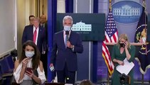 Donald Trump es evacuado de urgencia por el Servicio Secreto durante una rueda de prensa