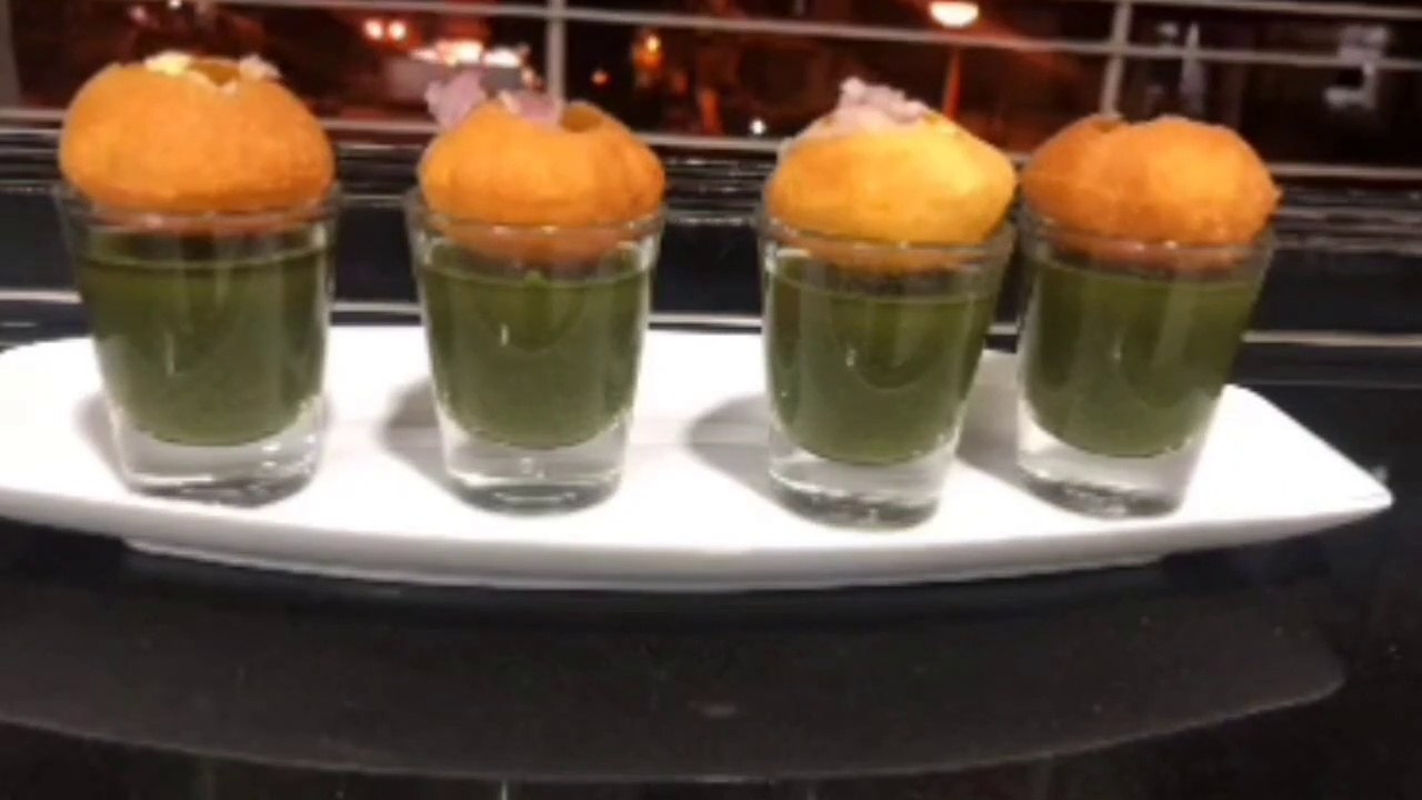 How to make pani puri chat at home? How to make Button Papdi  chat? Street food chats at home. गोलगप्पा का पानी कैसे बनाए? उल्हासनगर सिंधी बटन पपड़ी चत रेसिपी ?