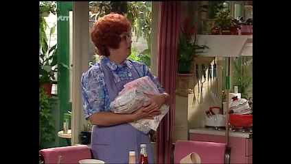 DE KOTMADAM - Seizoen 4 - Aflevering 7 - Véronique