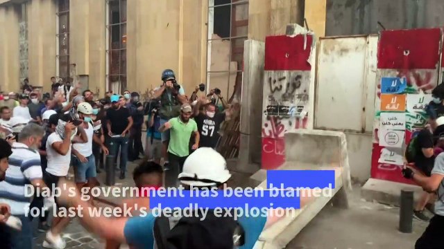 Lebanese protesters clash with security forces as govt resigns over blast fallout