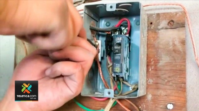 tn7-bomberos-pide-precaucion-aumento-de-casos-de-electrocutados-110820