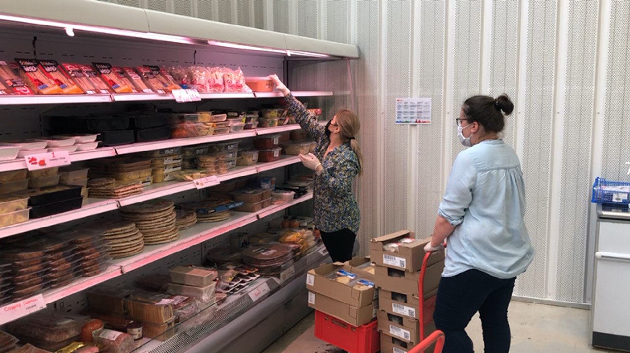 Olivia Grégoire, secrétaire d’Etat à l’économie sociale, solidaire et responsable visite l’épicerie solidaire