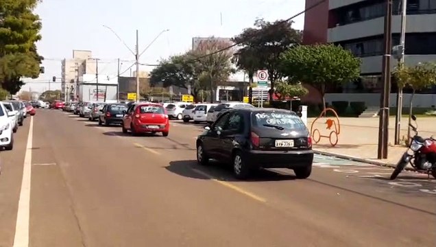 Sem respostas para danos em apartamentos, moradores do Gralha Azul pedem atenção da Justiça, Caixa e governo