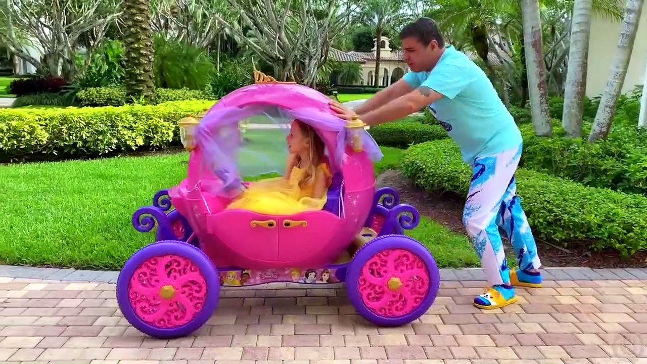 Nastya requires dad to pretend to play dress up