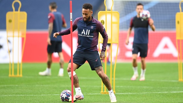 Replay: Veille de match Atalanta Bergame - Paris Saint-Germain depuis Lisbonne