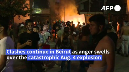One week after blast, clashes erupt outside parliament in downtown Beirut (2)