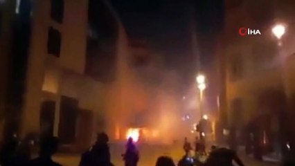 - Lübnan'da protestolar 4. gününde devam ediyor: 42 yaralı- Hükümetin istifasına rağmen tansiyon düşmüyor