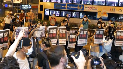 Pro-democracy media tycoon Jimmy Lai freed on bail amid Hong Kong crackdown