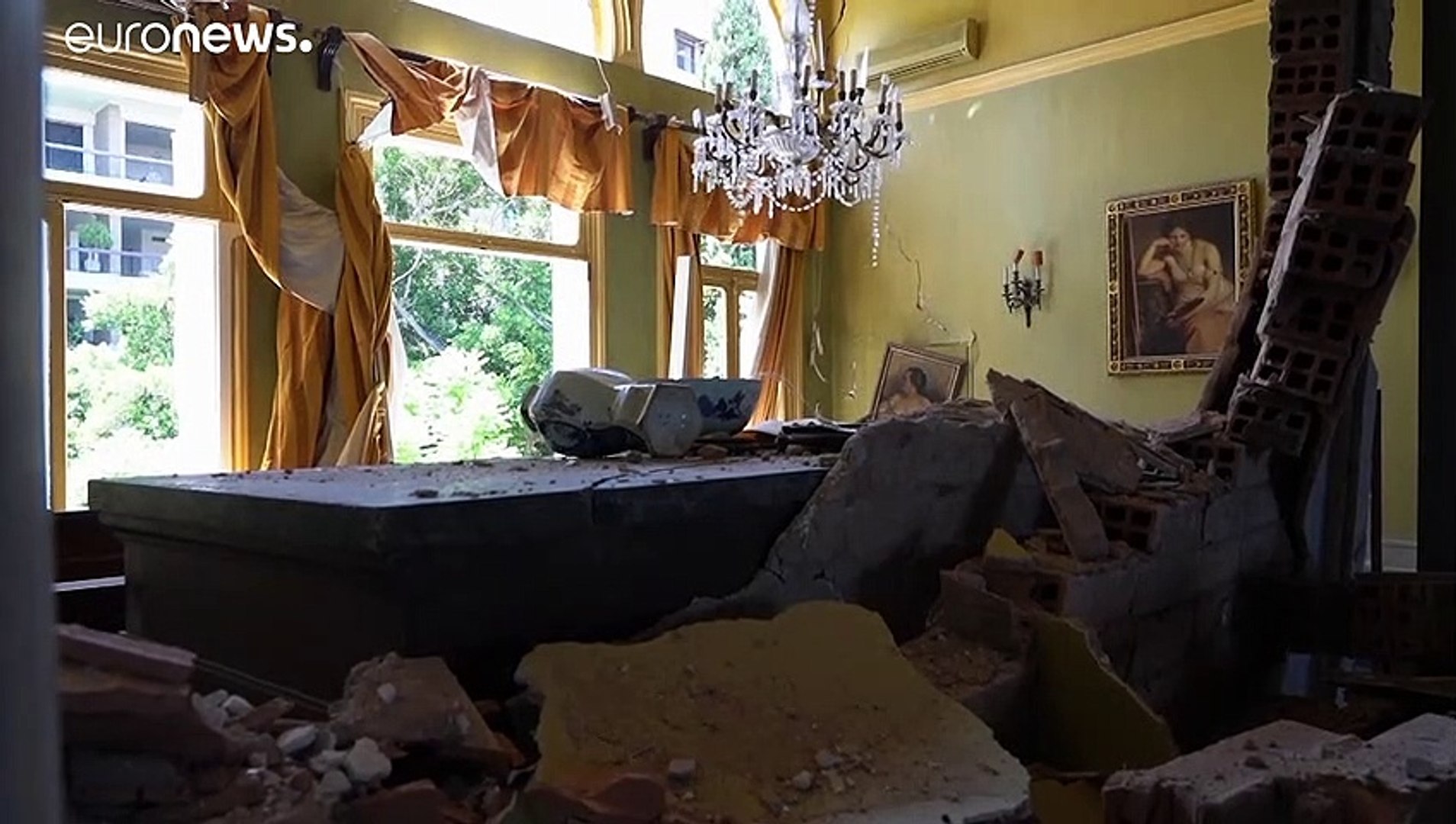 ⁣Дворец Сурсок — жертва взрыва в Бейруте